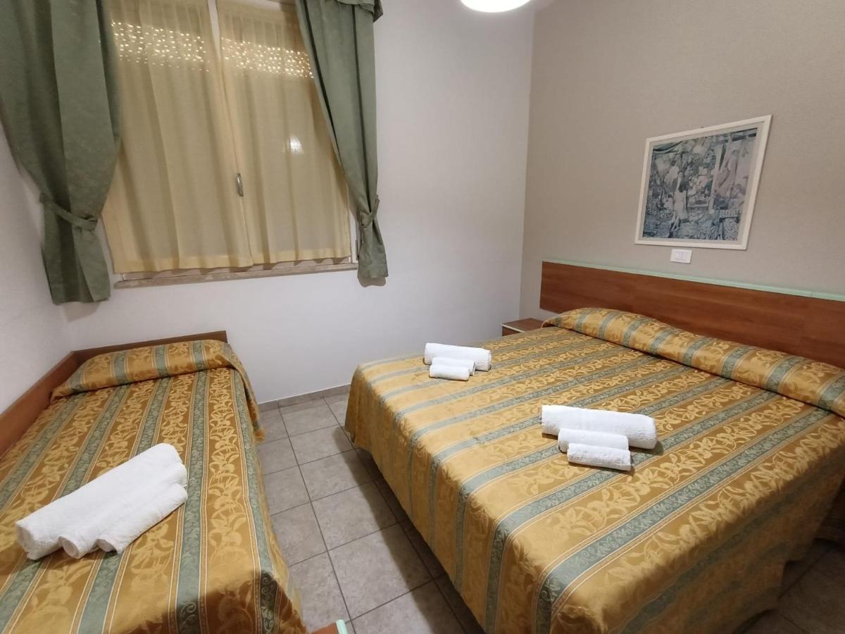 Hotel Zeus Lido Di Classe Room Only Zewnętrze zdjęcie