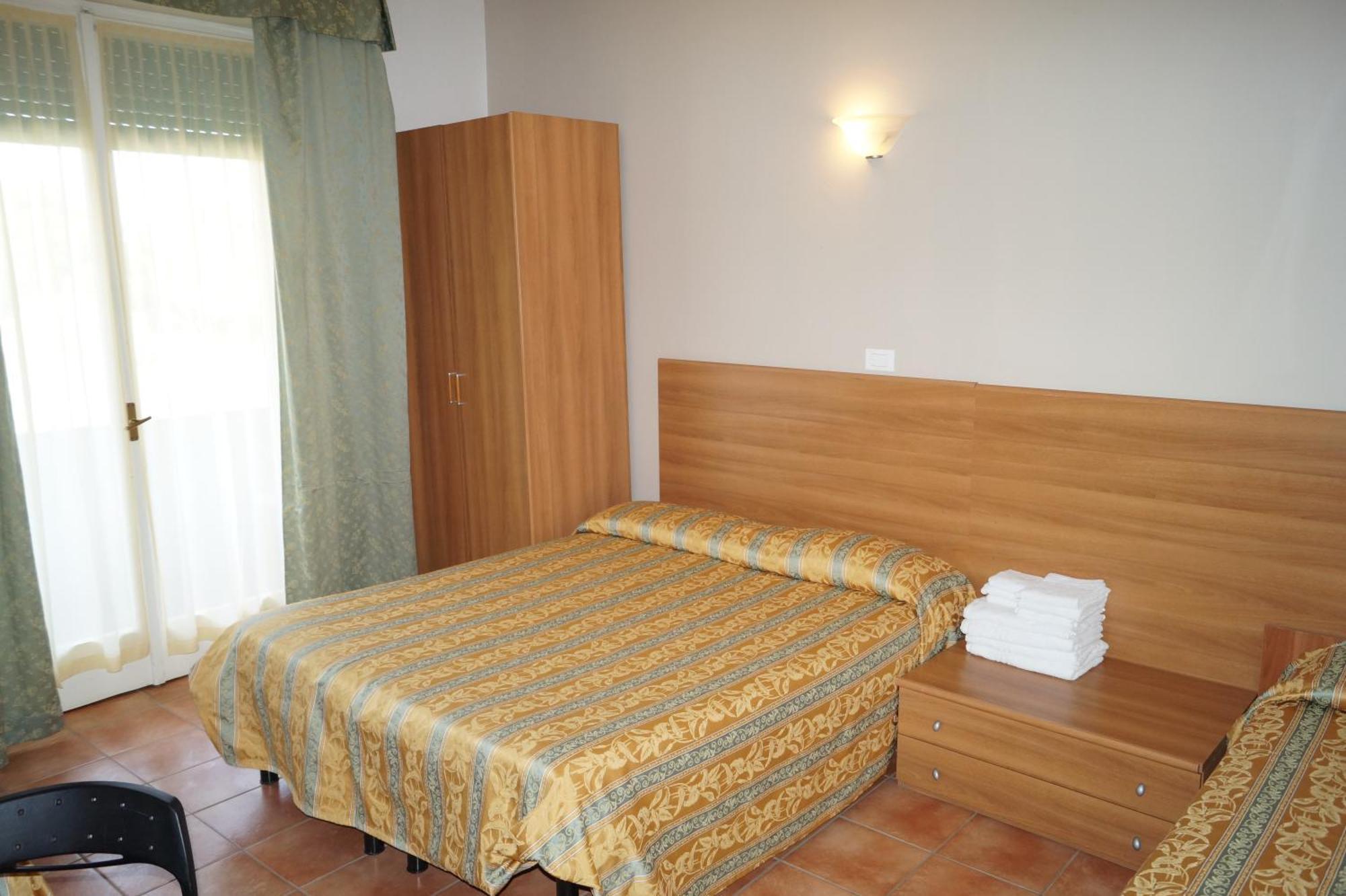 Hotel Zeus Lido Di Classe Room Only Zewnętrze zdjęcie