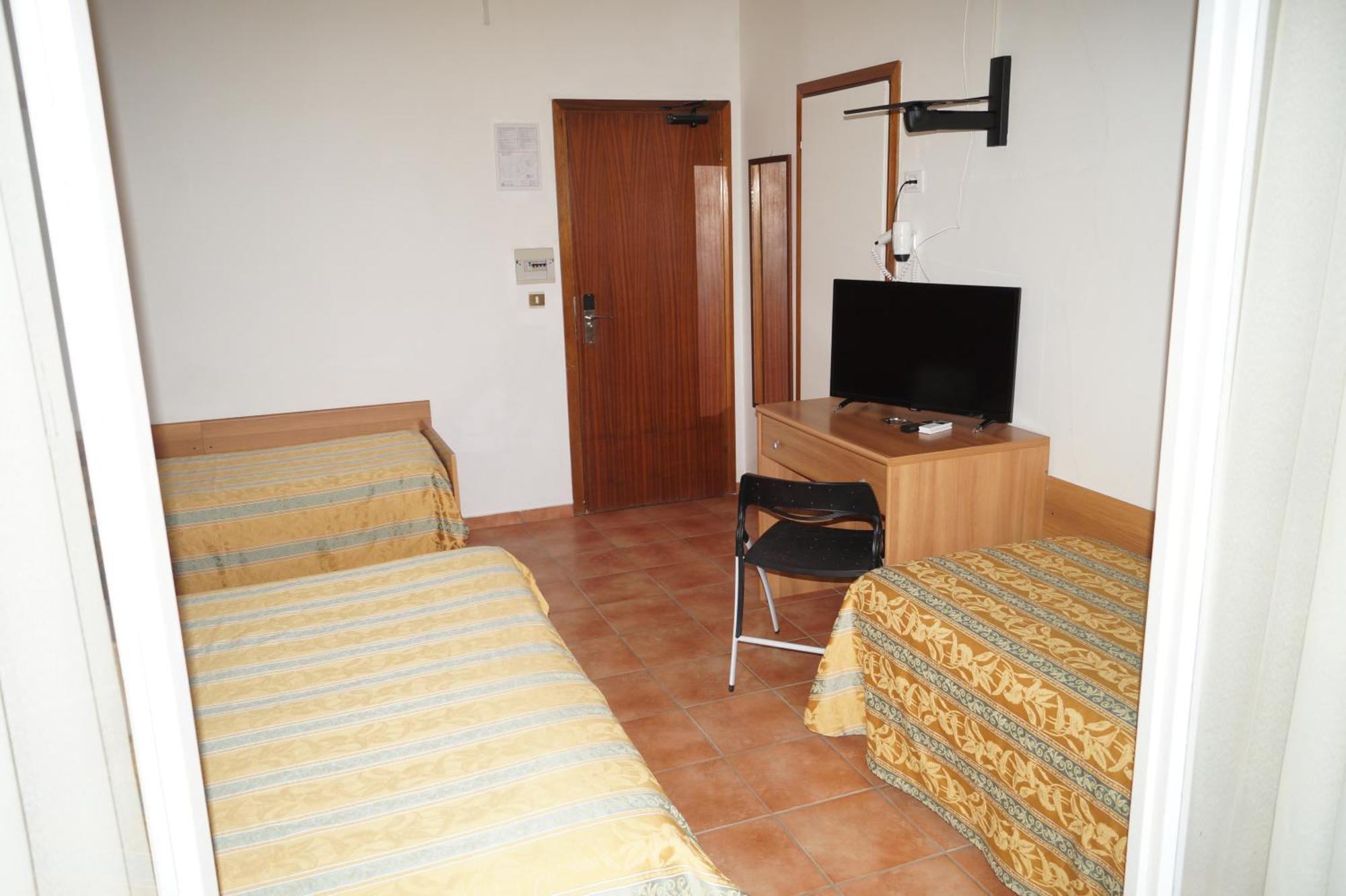 Hotel Zeus Lido Di Classe Room Only Zewnętrze zdjęcie