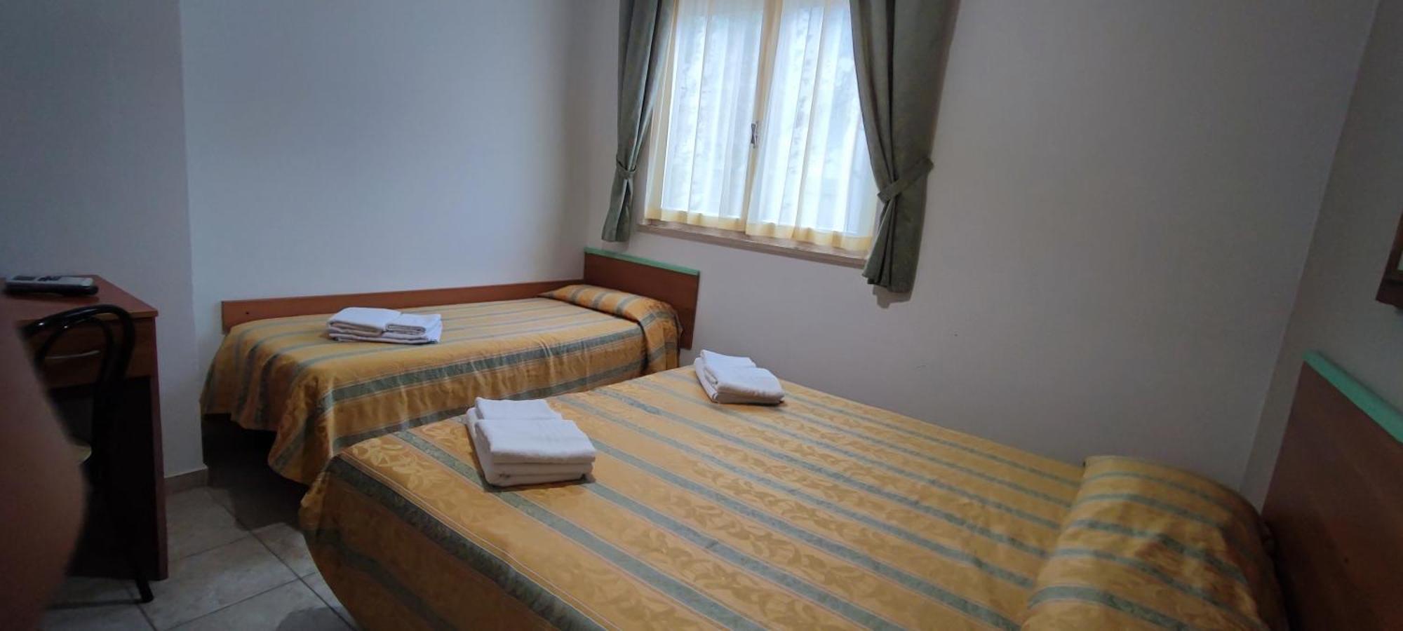 Hotel Zeus Lido Di Classe Room Only Zewnętrze zdjęcie